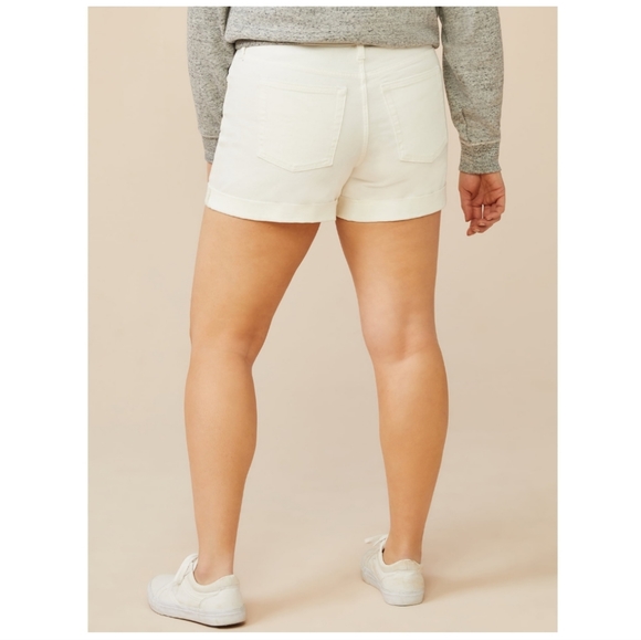 Free Assembly Women's Cuffed Rolled Jean Shorts - Picture 7 of 10